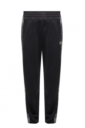 Logo-printed sweatpants, zdjęcie 1 Logo-printed sweatpants od EA7 Emporio Armani